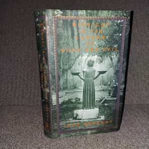 Midnight in the Garden of Good and evil book